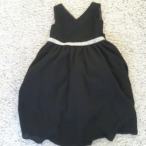 Adorable Black Audrey Hepburn Style Girl Dress with Pearls! Size 6